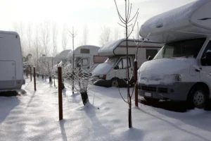 ADAC gibt Tipps zum Wohnmobil Einwintern