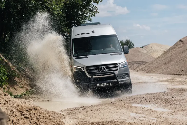 Poessl Roadstar X 4x4 Wohnmobil Campervan Offroad