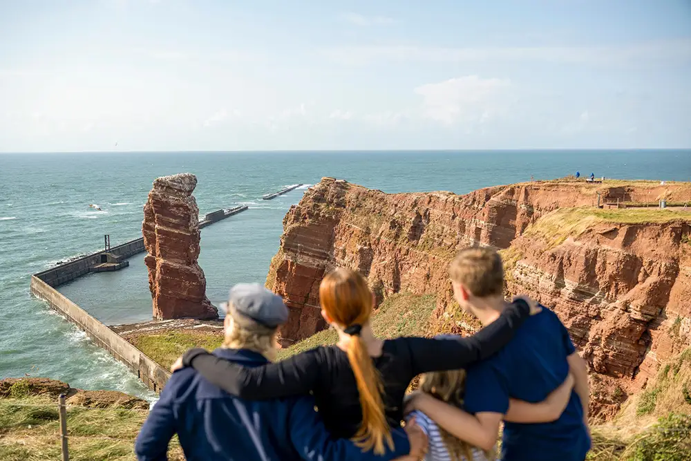 Schiff Ahoi! Saisonstart in Büsum mit attraktiven Familien-Tagen auf Helgoland