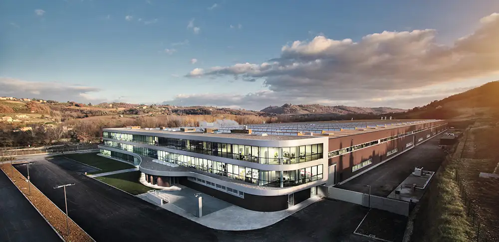 Erwin Hymer Group und Ahorn Camp verkünden langfristige Kooperation