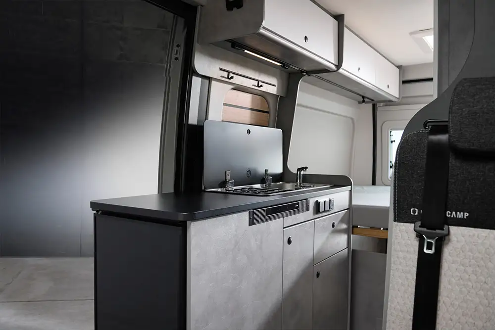 Crosscamp_ADTVR_60DF_Kueche