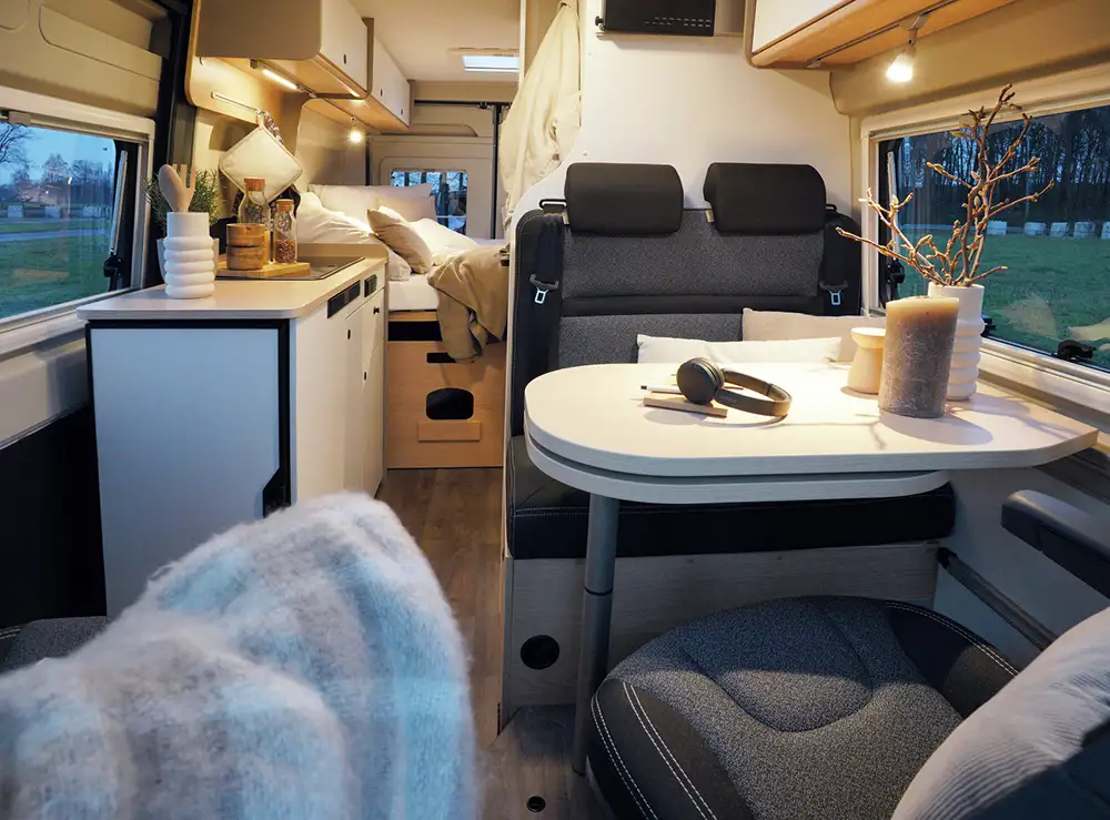 2026 LMC InnovanPure Sitzgruppe