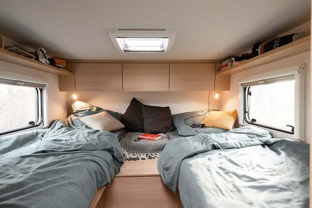 SUNLIGHT-SUB-TS67-2026-Schlafbereich