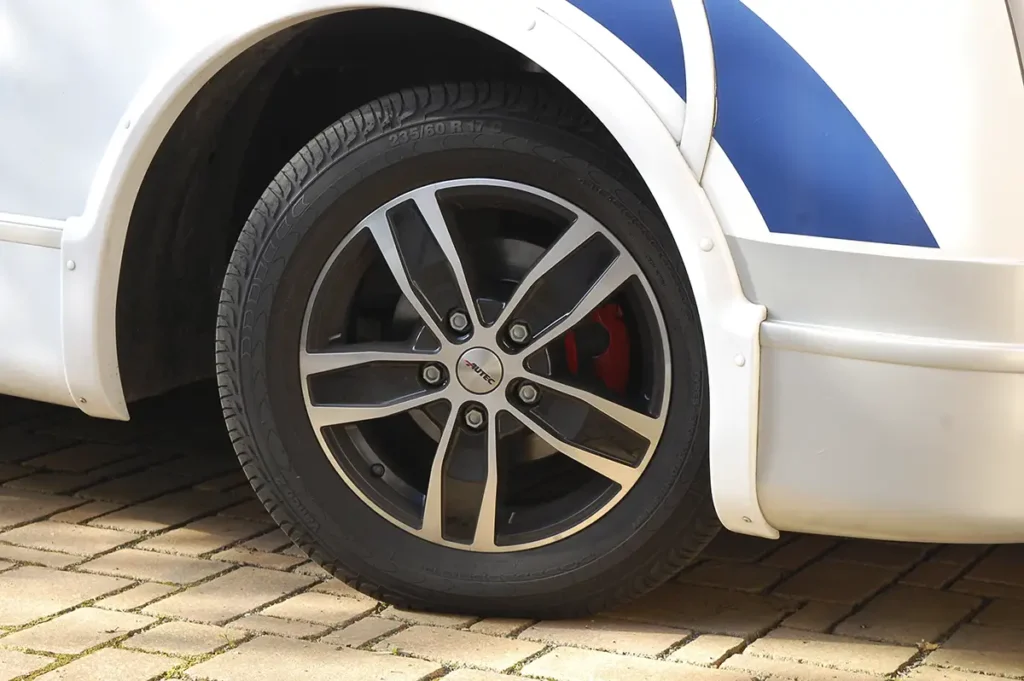 Wohnmobil-Felge-AUTEC-Quantro